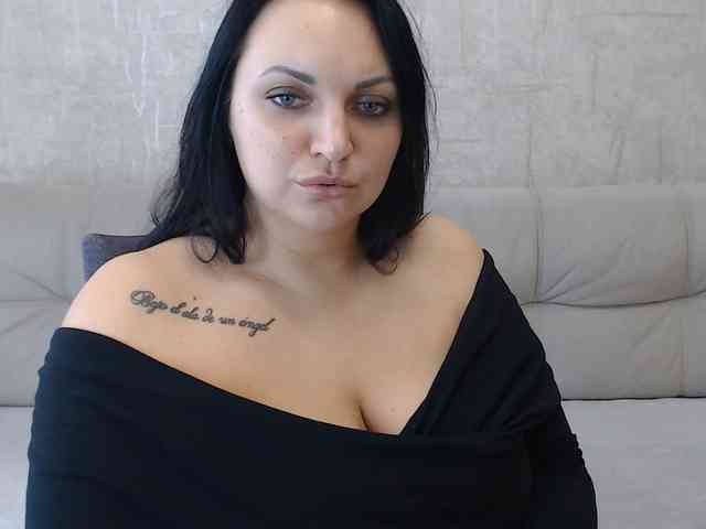 JenniferTheChic webcam