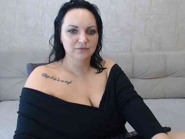 JenniferTheChic webcam