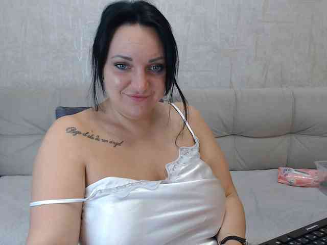 JenniferTheChic webcam