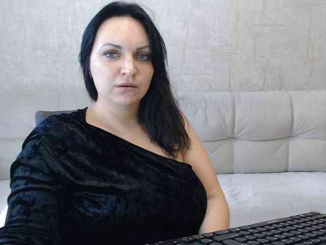 JenniferTheChic webcam