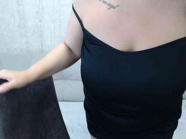 JenniferTheChic webcam