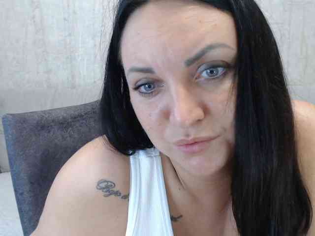 JenniferTheChic webcam