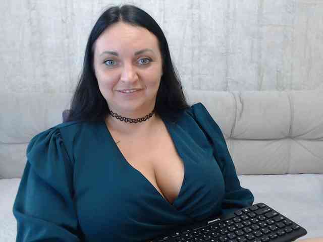 JenniferTheChic webcam
