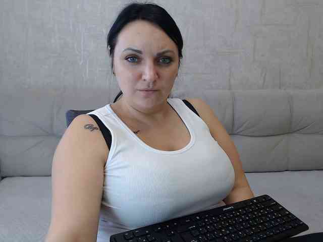 JenniferTheChic webcam