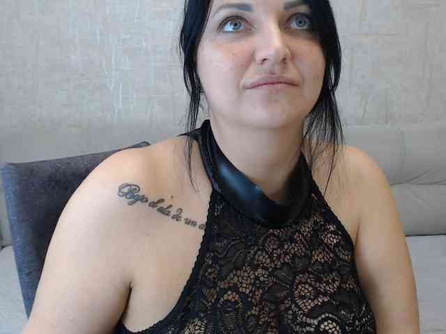 live web cam online AngelinaCute