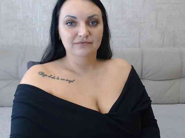 JenniferTheChic webcam