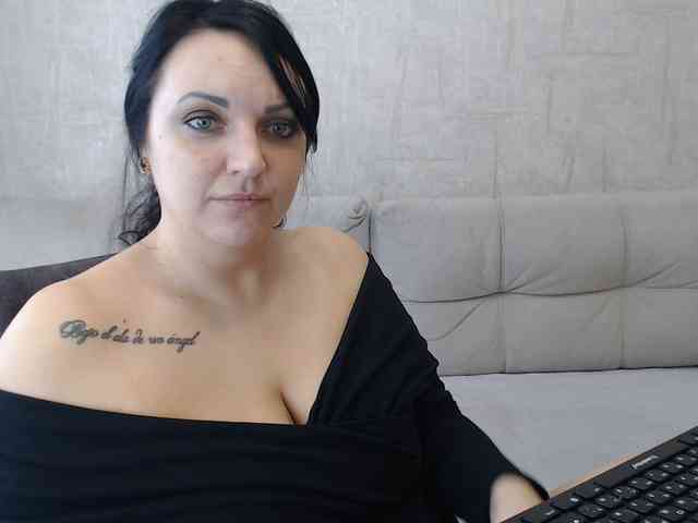 JenniferTheChic webcam