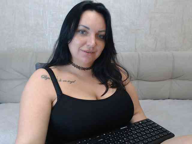 JenniferTheChic webcam