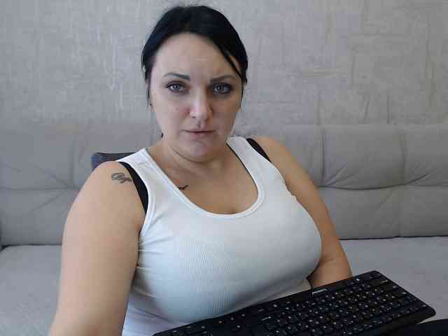 JenniferTheChic webcam