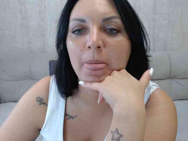 JenniferTheChic webcam