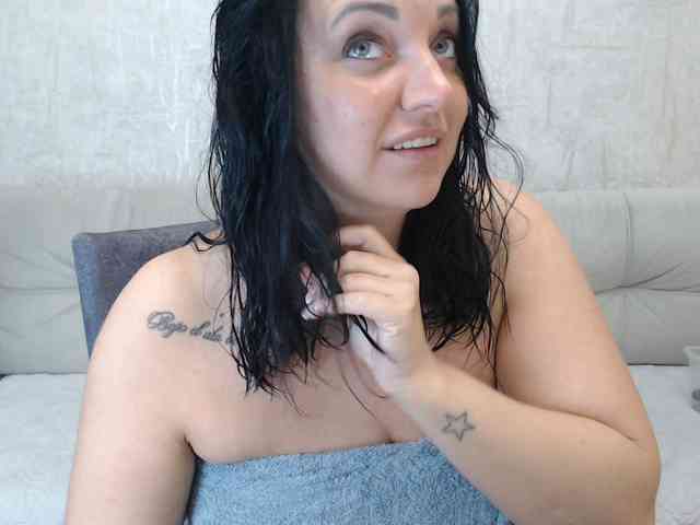 JenniferTheChic webcam