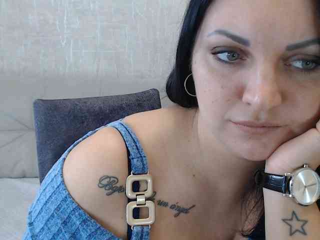 JenniferTheChic webcam