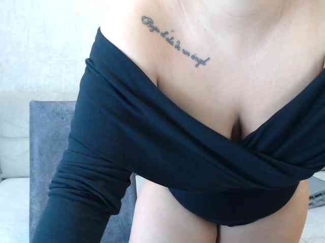 JenniferTheChic webcam