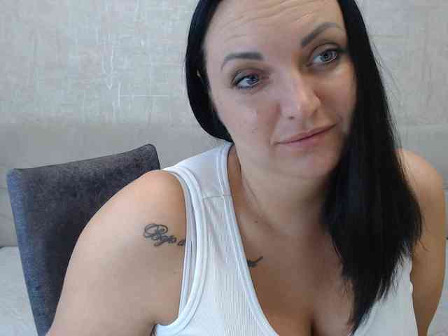 JenniferTheChic webcam
