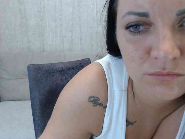 JenniferTheChic webcam