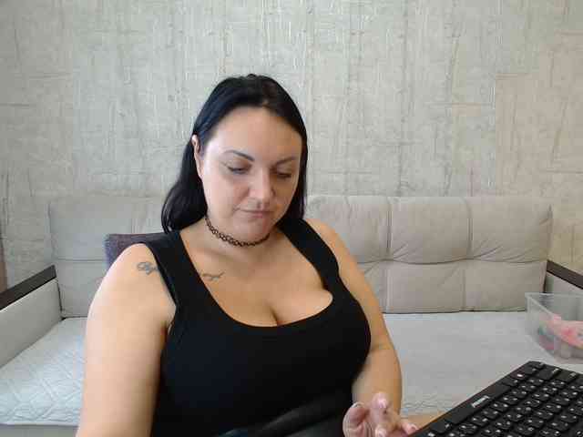 AngelinaCute AngelinaCute