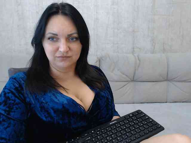 JenniferTheChic webcam