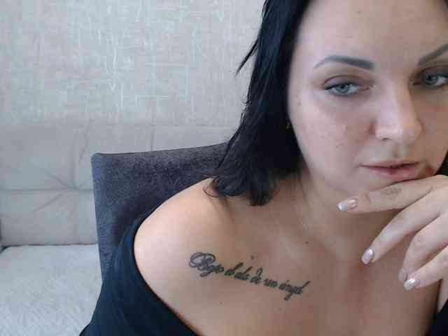 JenniferTheChic webcam