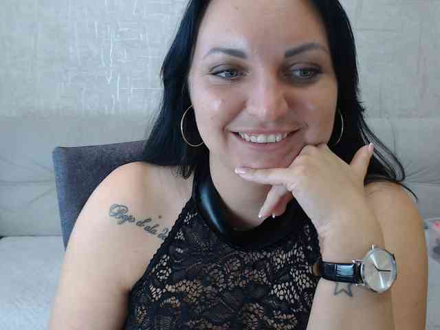 JenniferTheChic webcam