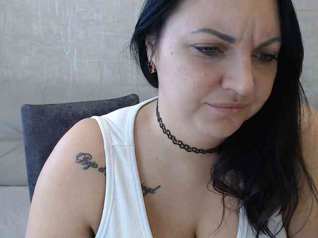 JenniferTheChic webcam