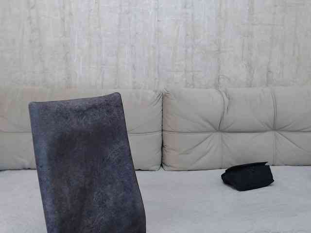 JenniferTheChic webcam