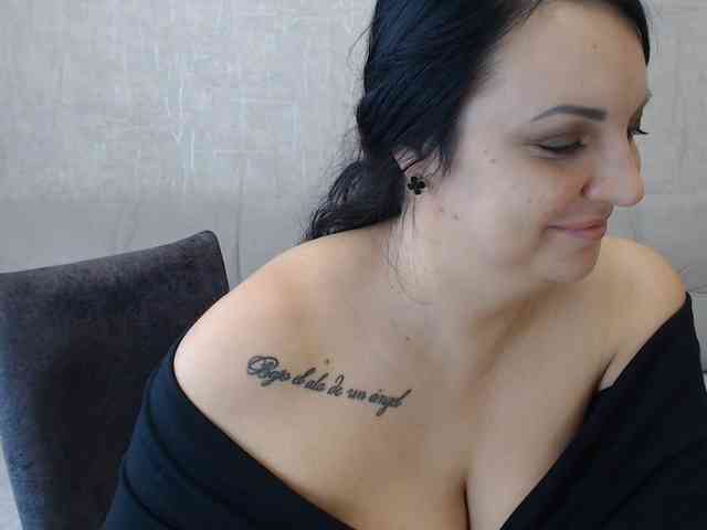 JenniferTheChic webcam