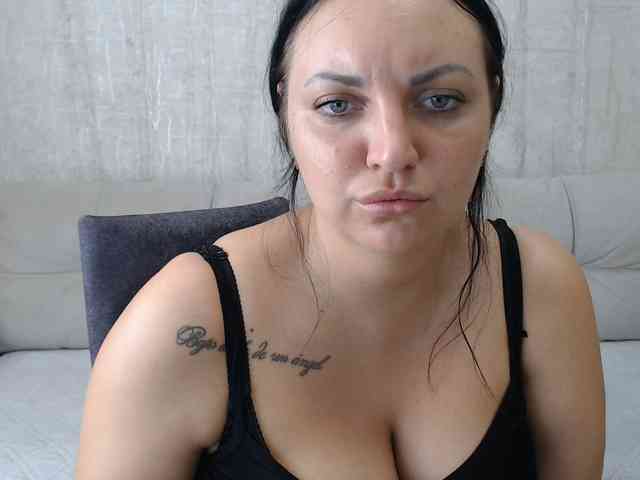 JenniferTheChic webcam