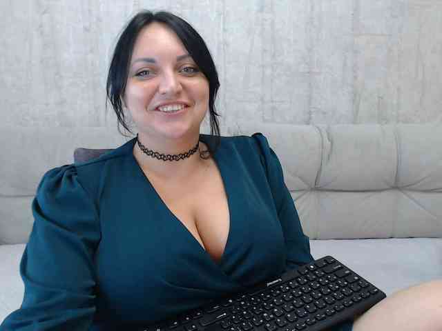JenniferTheChic webcam