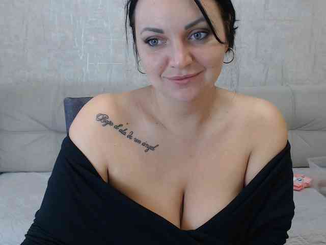 JenniferTheChic webcam