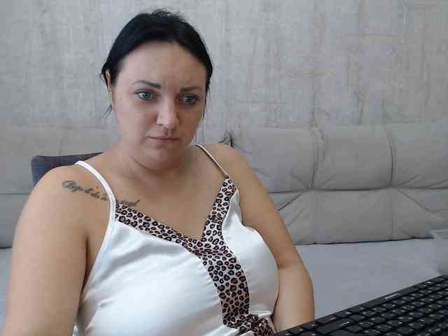 JenniferTheChic webcam
