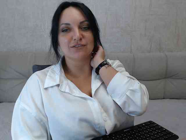 JenniferTheChic webcam