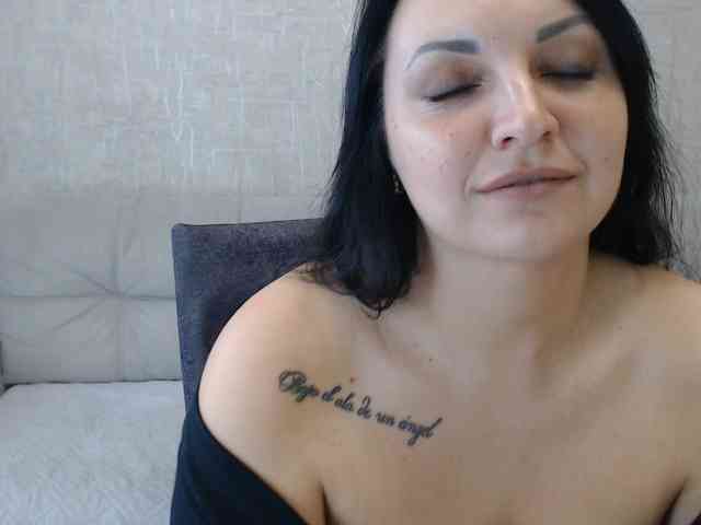 JenniferTheChic webcam