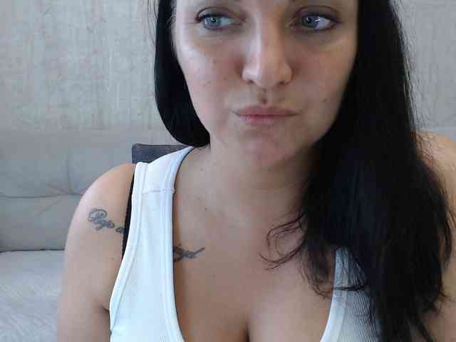 JenniferTheChic webcam