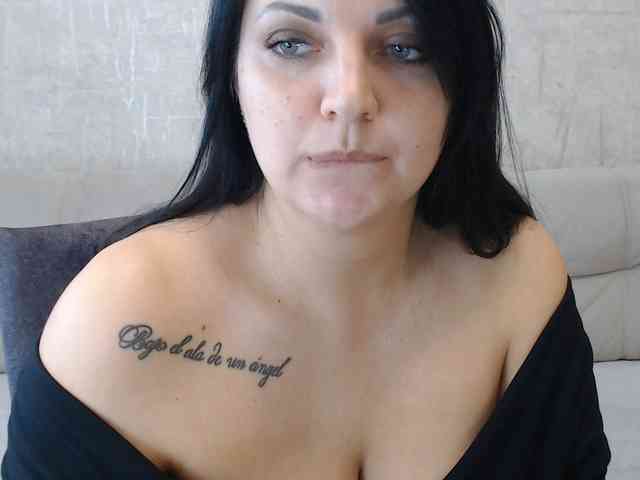 JenniferTheChic webcam