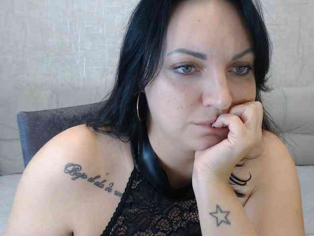 JenniferTheChic webcam