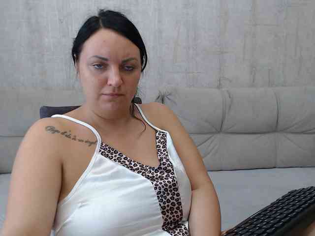 JenniferTheChic webcam
