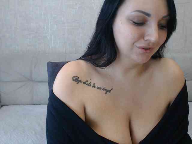 JenniferTheChic webcam