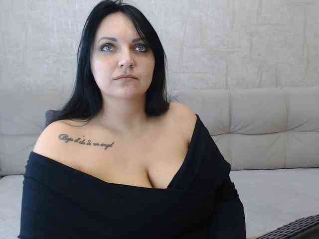 JenniferTheChic webcam