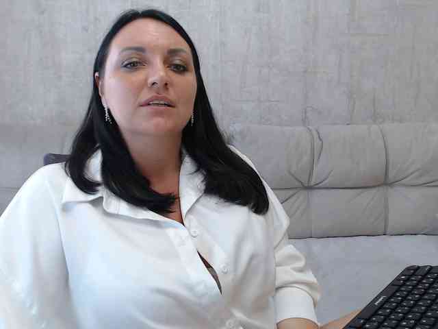 JenniferTheChic webcam