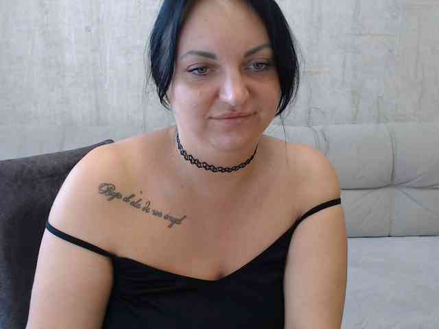 JenniferTheChic webcam