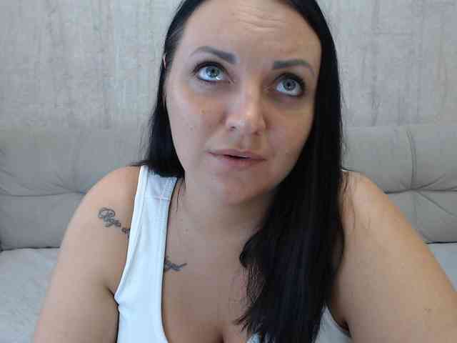 JenniferTheChic webcam