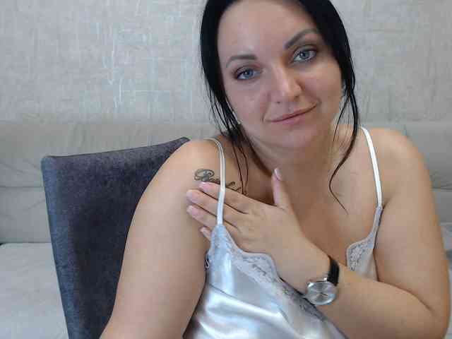 JenniferTheChic webcam
