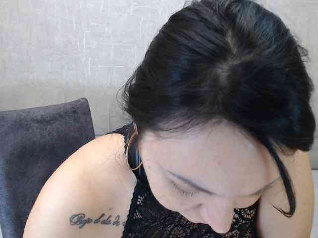 JenniferTheChic webcam