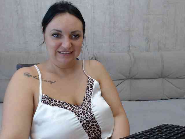 JenniferTheChic webcam