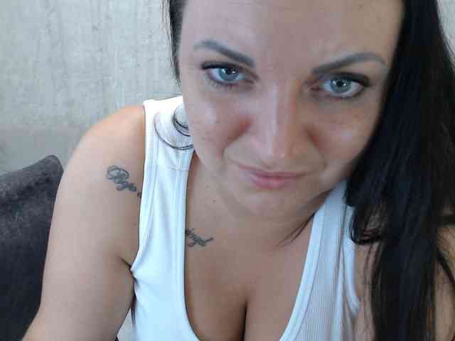 JenniferTheChic webcam