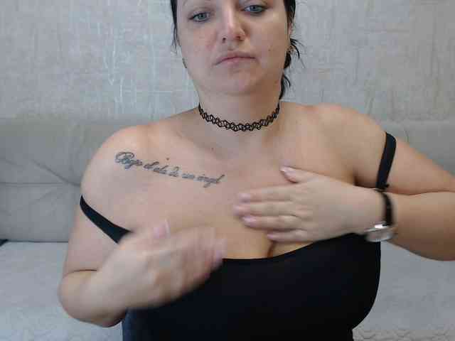 JenniferTheChic webcam