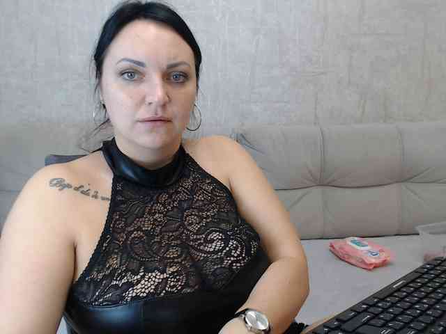 JenniferTheChic webcam