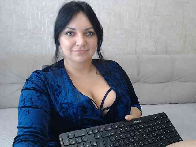 JenniferTheChic webcam
