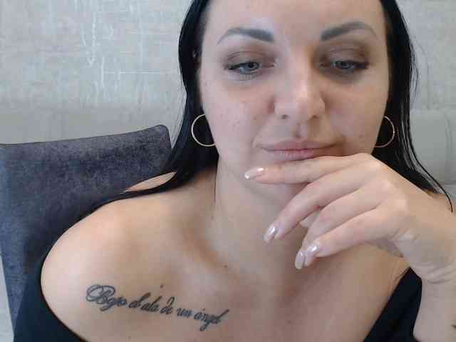 JenniferTheChic webcam