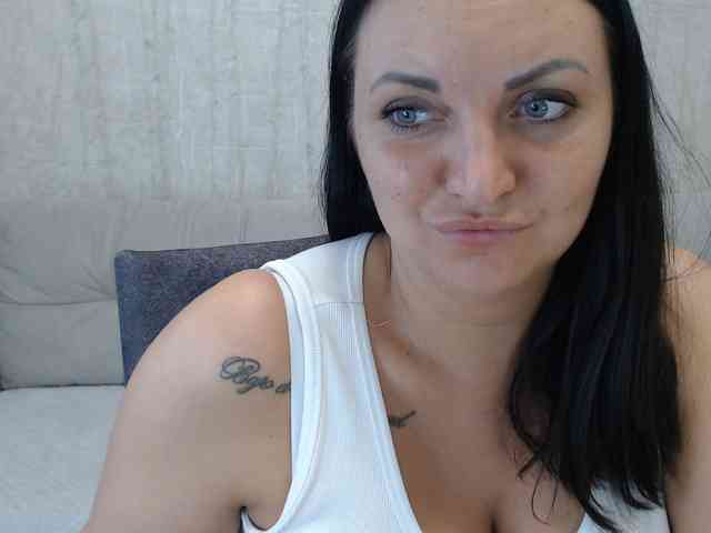JenniferTheChic webcam